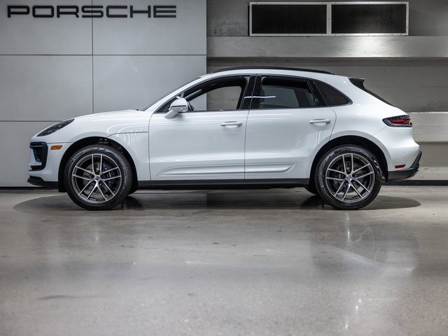 New 2026 Porsche Macan image 2