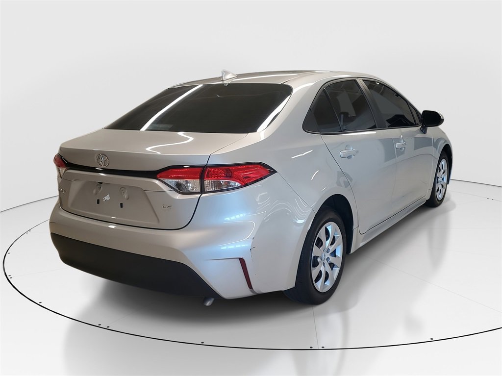 Used 2023 Toyota Corolla LE image 7