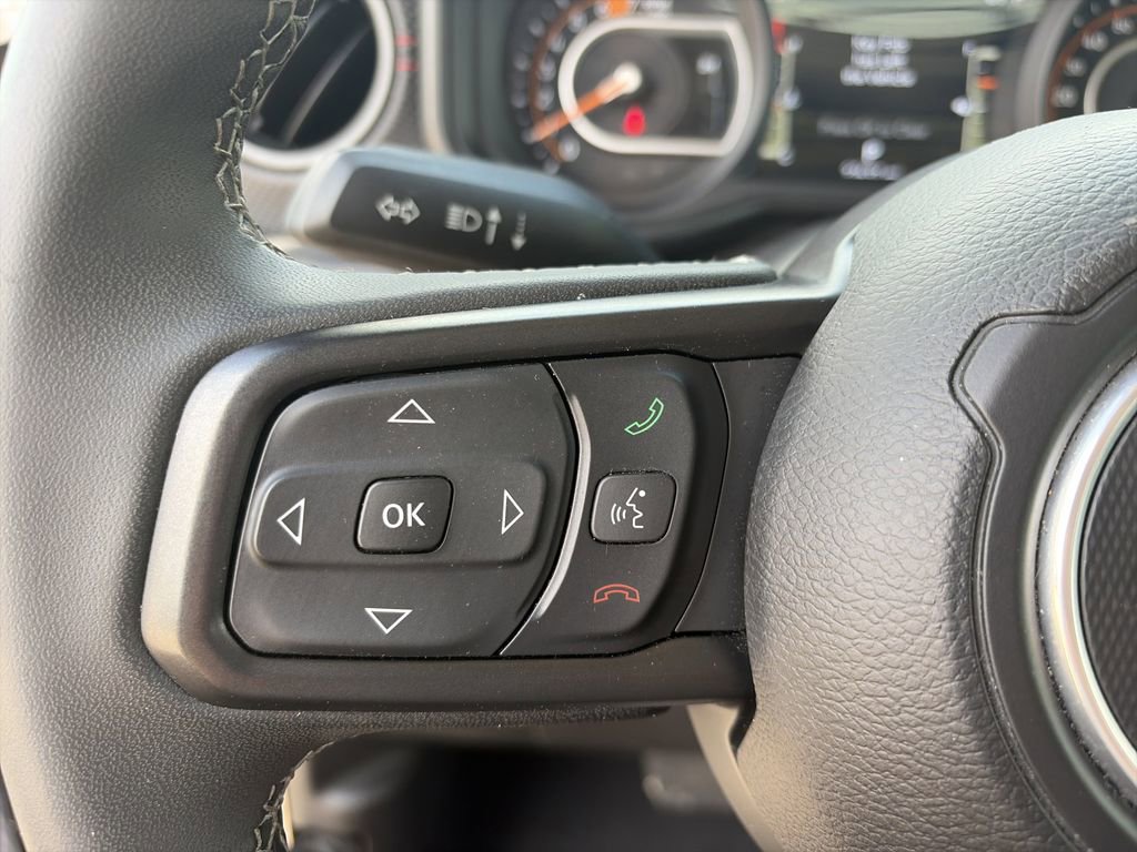 Used 2025 Jeep Wrangler Unlimited Rubicon image 20