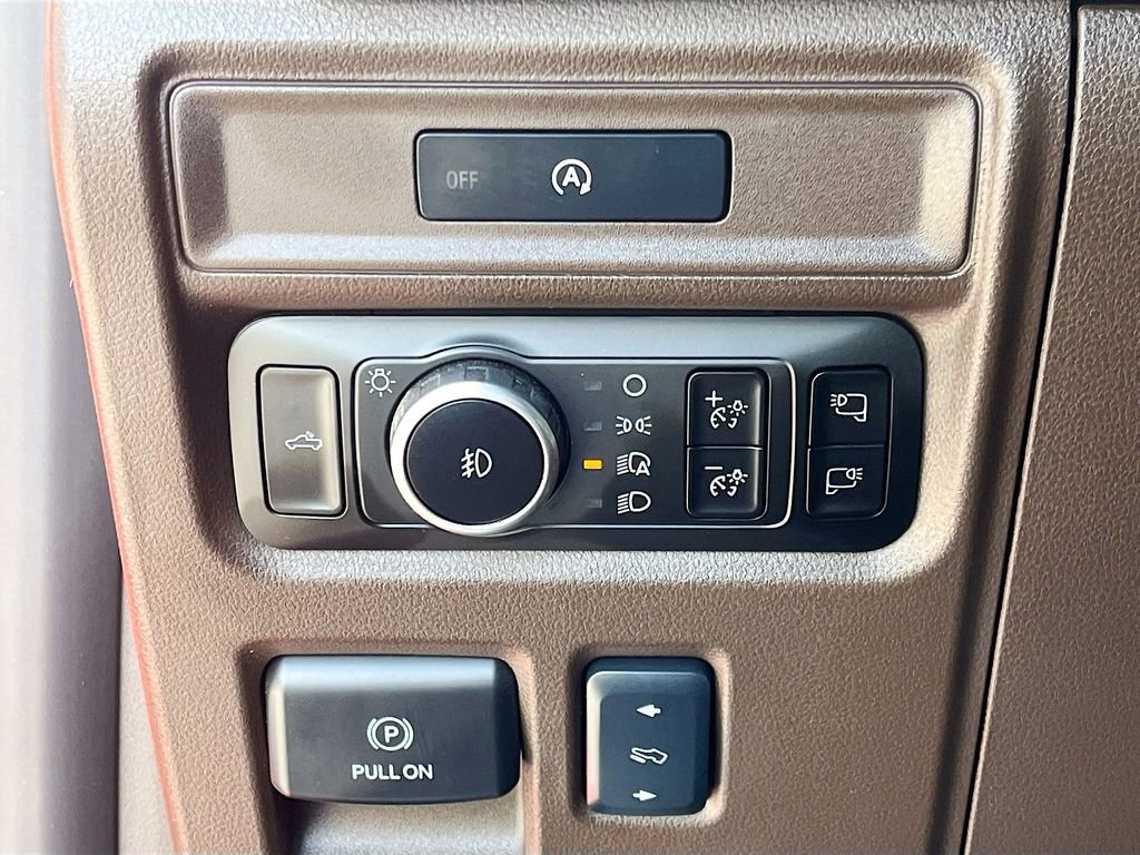 Used 2025 Ford F150 King Ranch w/ FX4 Off-Road Package image 10