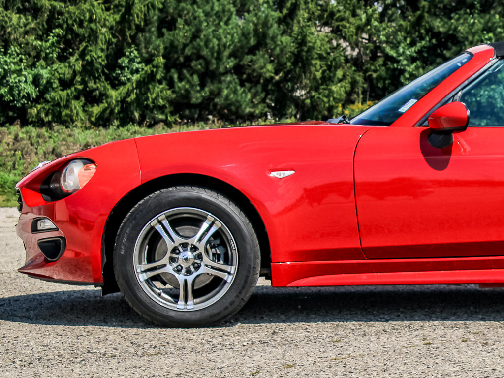 Used 2019 FIAT 124 Spider Classica RWD image 30