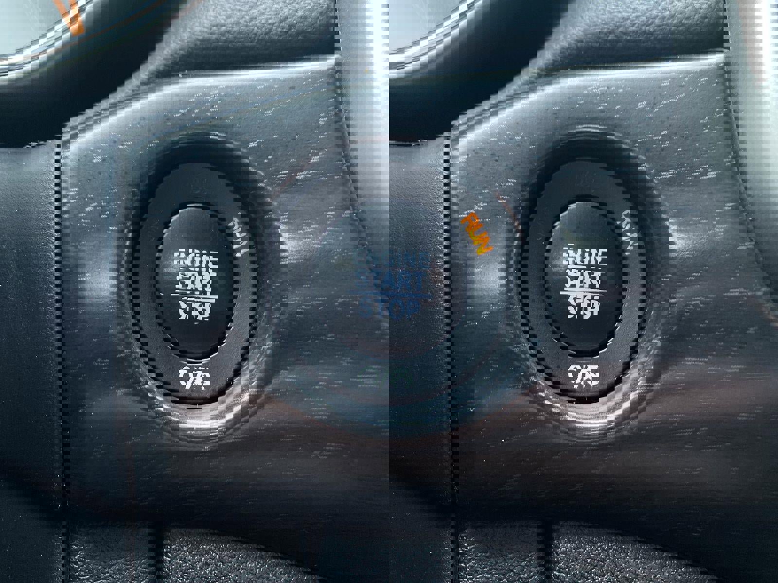 Used 2017 Jeep Grand Cherokee Altitude image 8