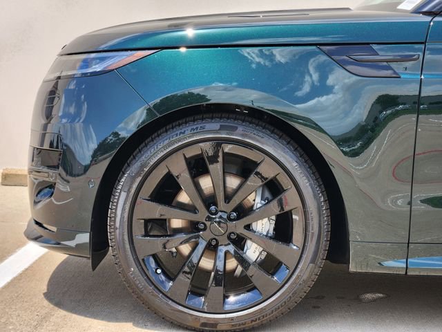 New 2026 Land Rover Range Rover Sport Dynamic SE AWD/4WD image 9