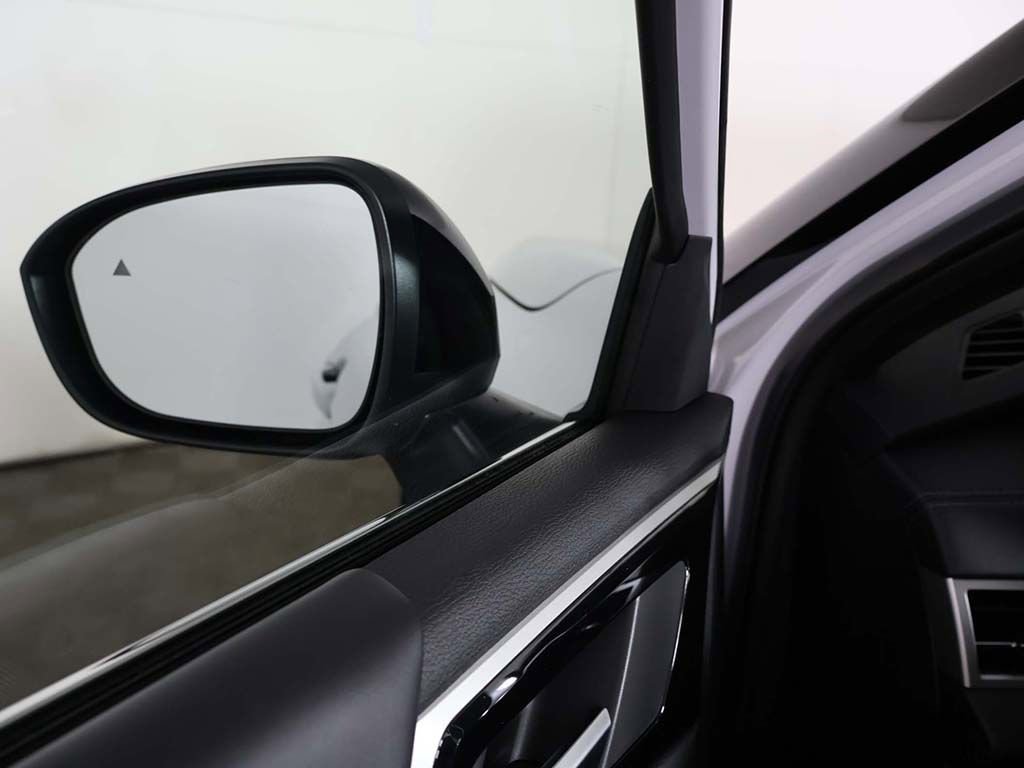 New 2026 Mitsubishi Outlander LE FWD image 34