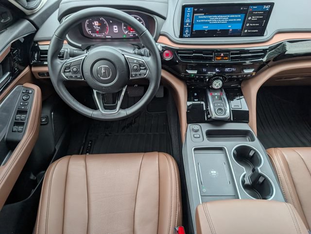Used 2025 Acura MDX w/ Technology Package FWD image 6