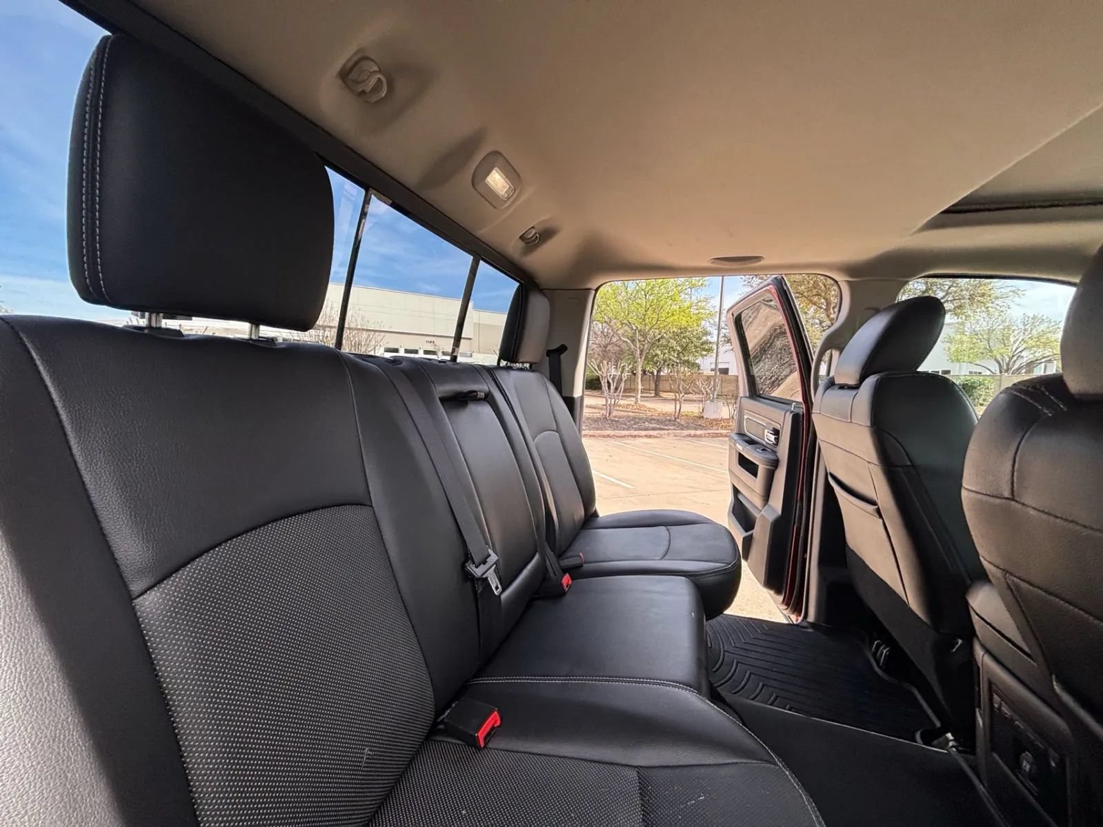 Used 2017 RAM 2500 Laramie w/ Off Road Package AWD/4WD image 19