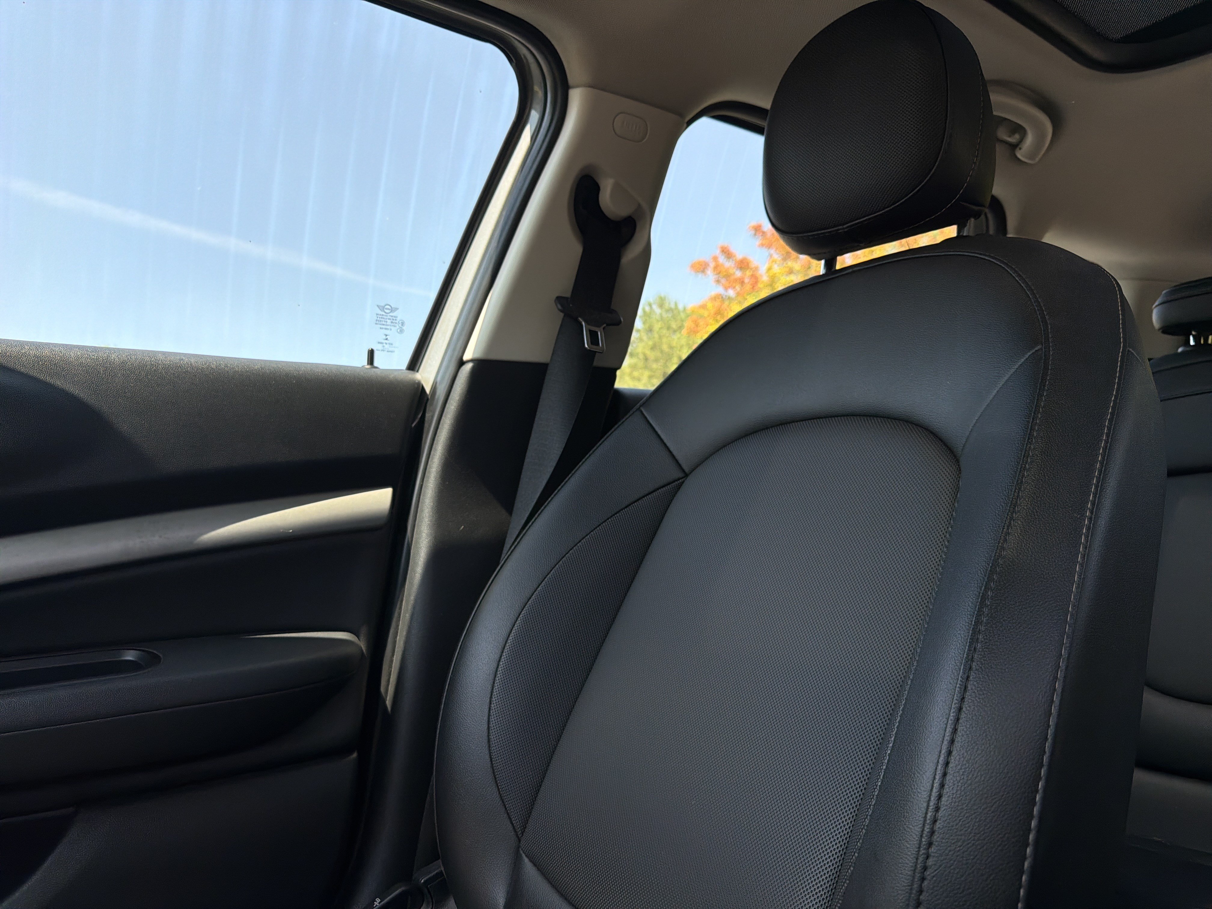 Used 2016 MINI Cooper Clubman FWD image 23