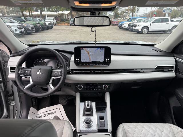 Used 2022 Mitsubishi Outlander SEL image 14