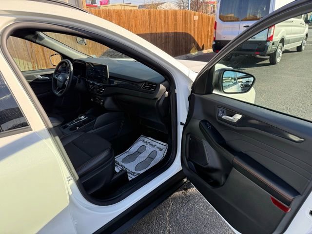 Used 2024 Ford Escape ST-Line w/ Tech Pack #1 image 11