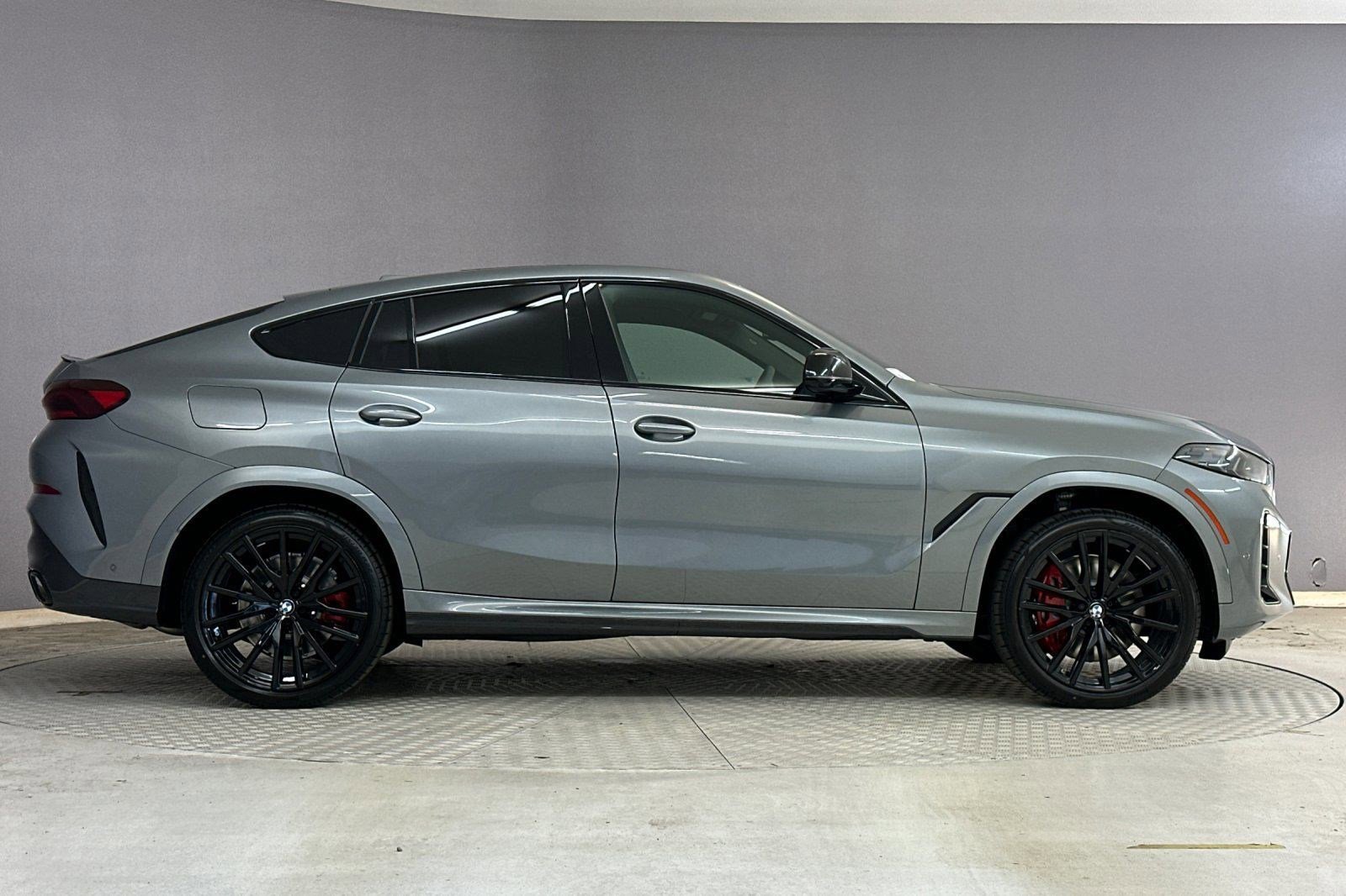 New 2026 BMW X6 M60i w/ Parking Assistance Package image 7