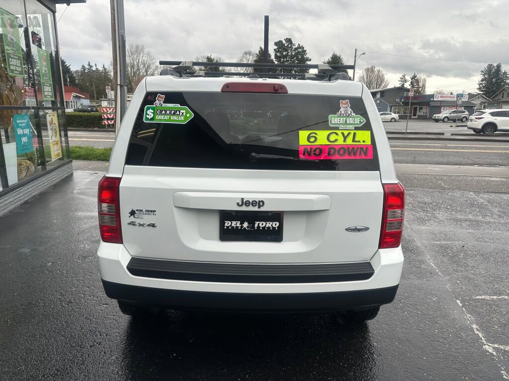 Used 2015 Jeep Patriot High Altitude AWD/4WD image 7