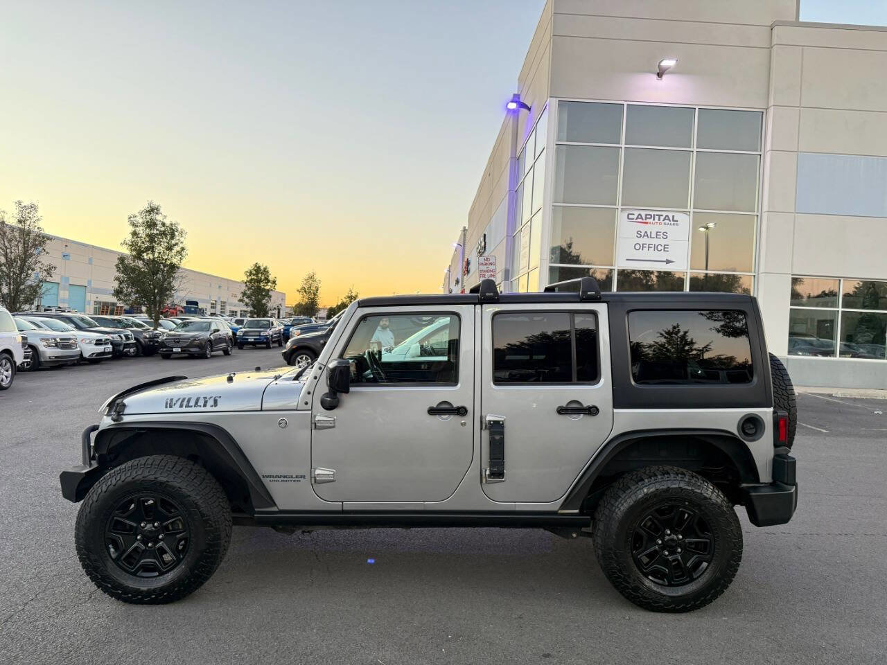 Used 2016 Jeep Wrangler Unlimited Sport image 14
