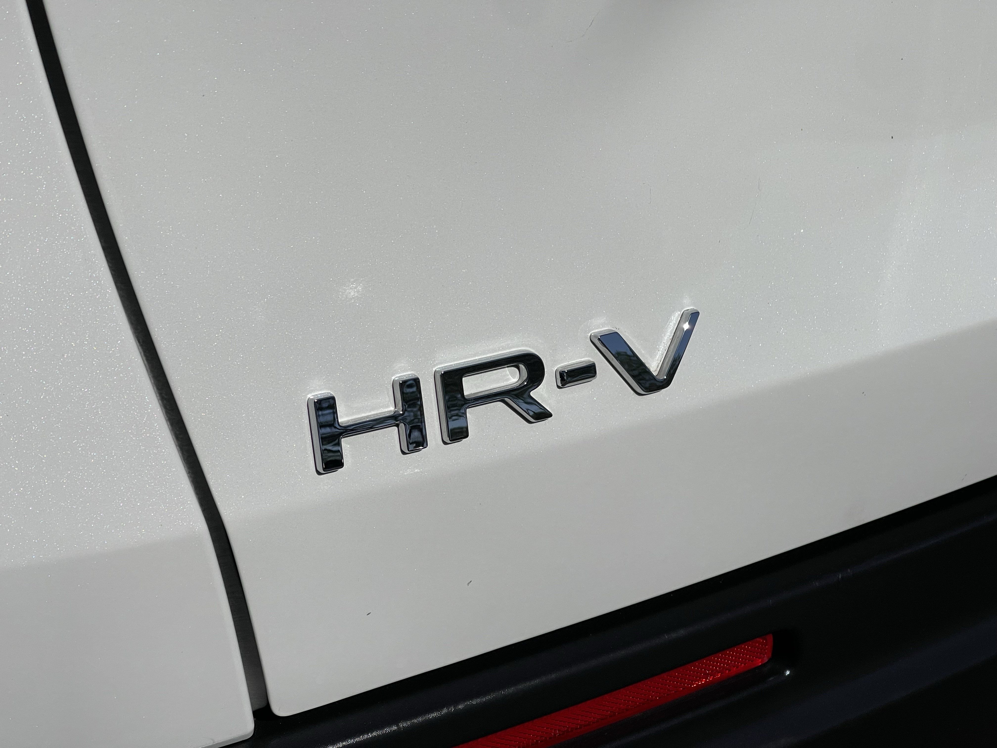 Used 2024 Honda HR-V LX image 8