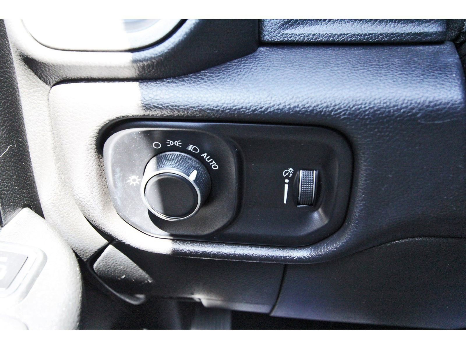 Used 2024 RAM 5500 Tradesman w/ Chrome Appearance Group image 19