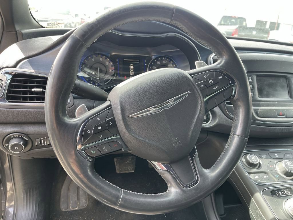 Used 2015 Chrysler 200 S w/ Comfort Group AWD/4WD image 5