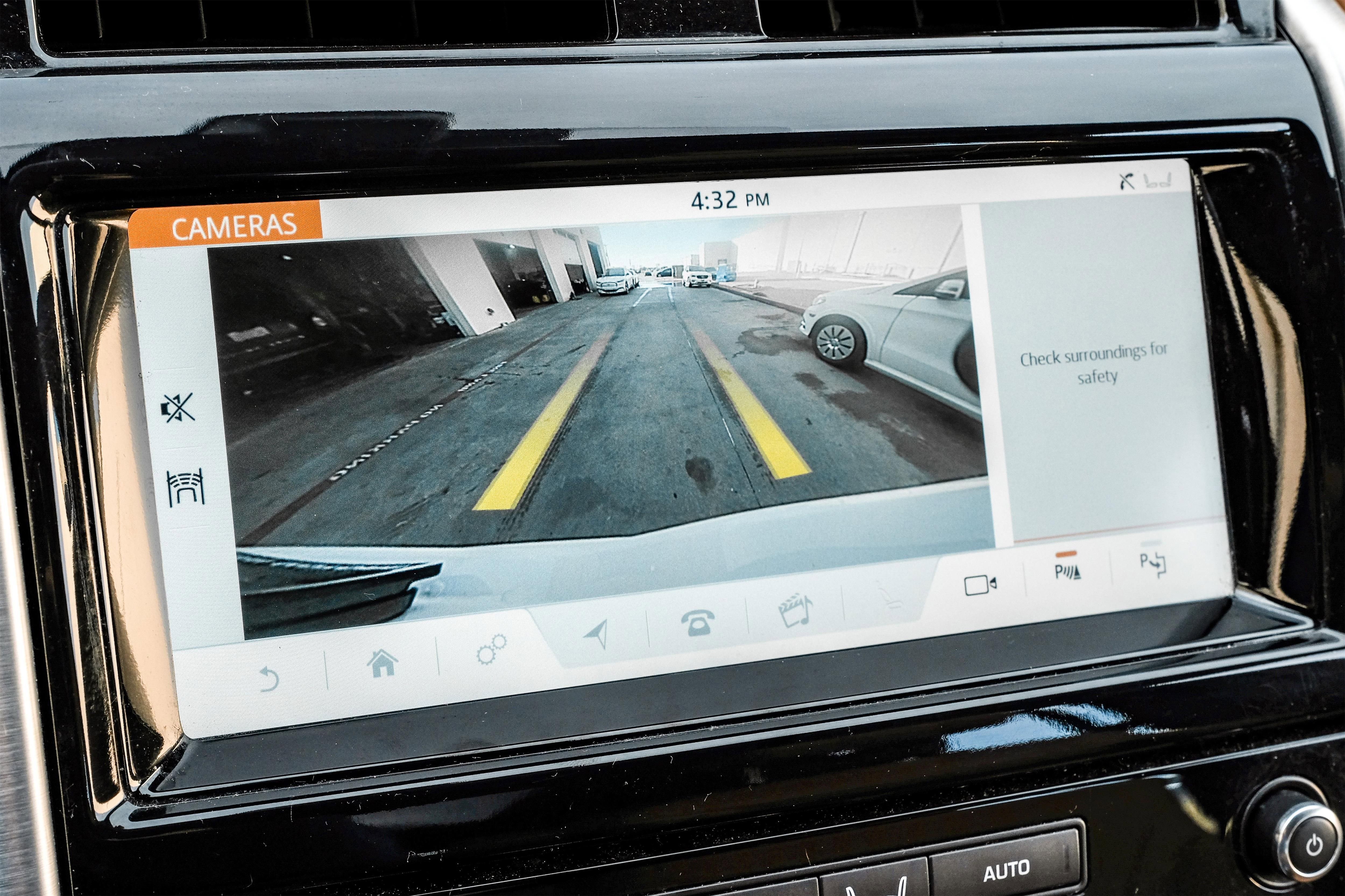 Used 2020 Land Rover Discovery HSE Luxury image 21