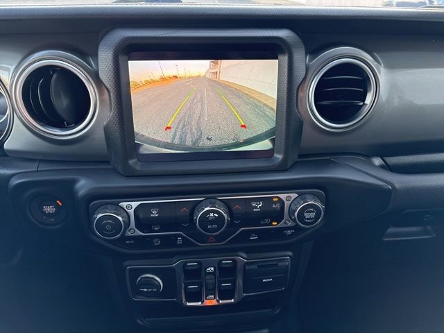 Used 2023 Jeep Wrangler Unlimited Sahara AWD/4WD image 18