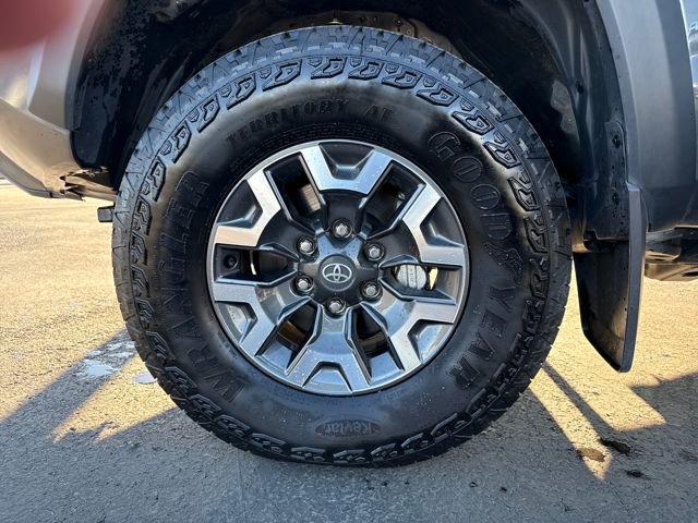 Used 2023 Toyota Tacoma TRD Off-Road image 27