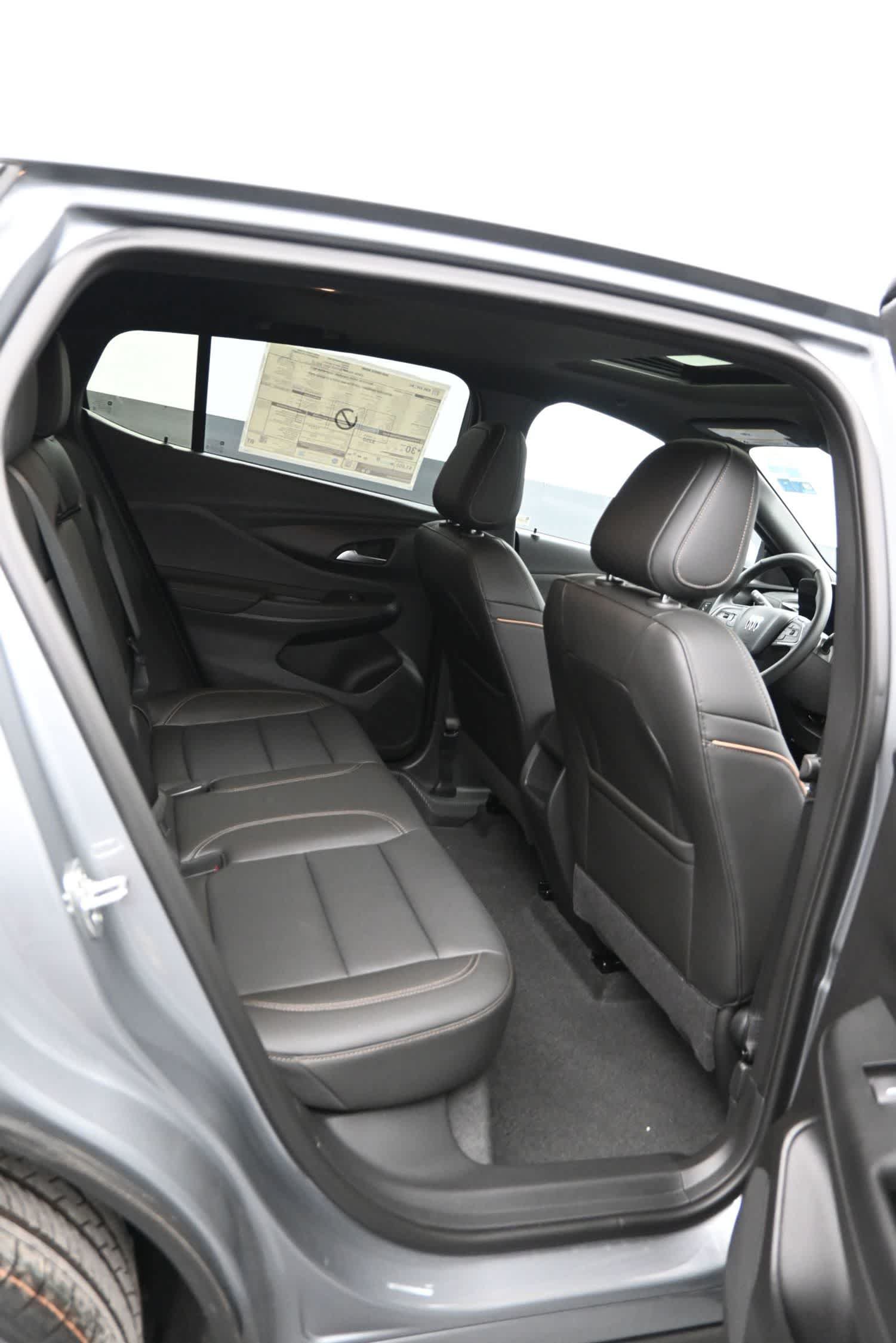 New 2026 Buick Envista Avenir FWD image 12