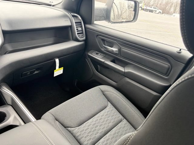 New 2026 RAM 1500 Express AWD/4WD image 29