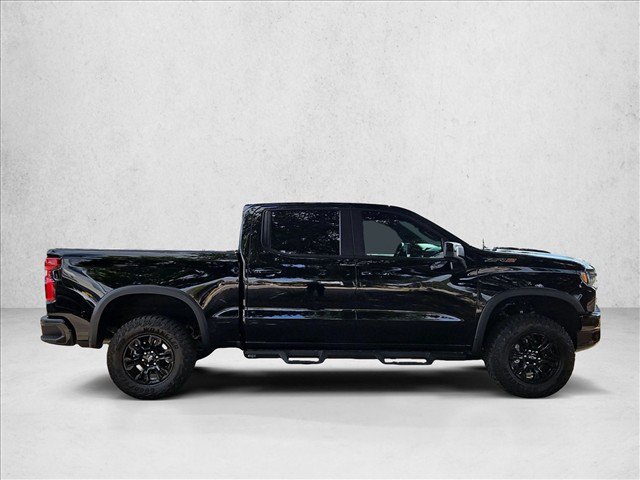 Used 2025 Chevrolet Silverado 1500 ZR2 w/ Technology Package AWD/4WD image 4