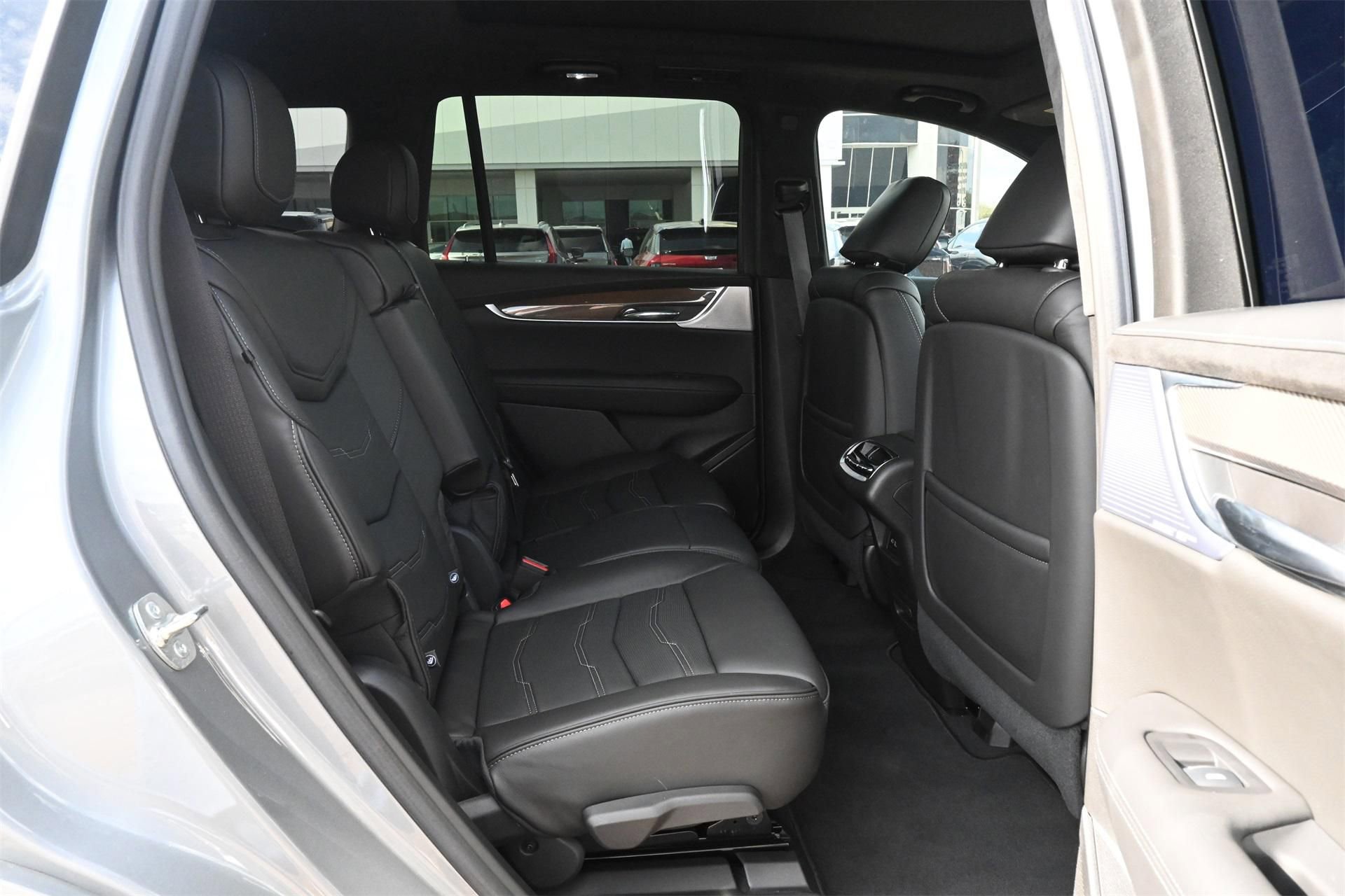 New 2025 Cadillac XT6 Sport w/ Platinum Package AWD/4WD image 25