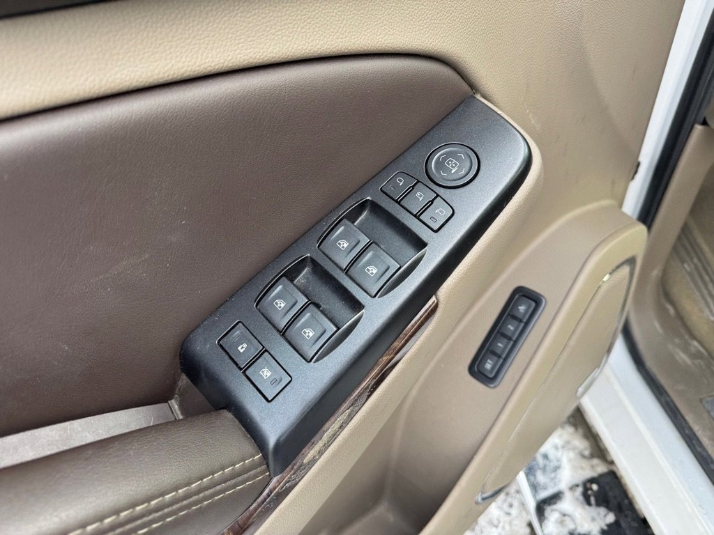 Used 2017 Chevrolet Tahoe LT w/ LT Signature Package image 16