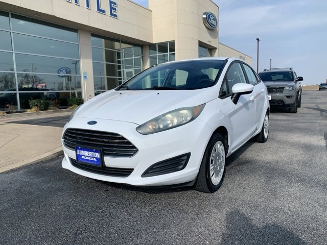 Used 2016 Ford Fiesta S image 1