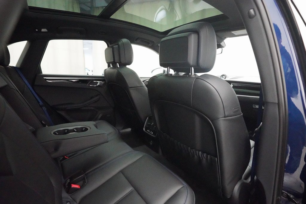Used 2025 Porsche Macan Turbo image 29