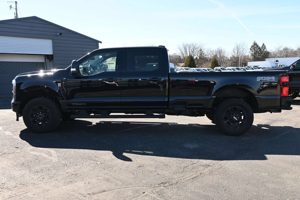 New 2026 Ford F350 XLT w/ XLT Premium Package AWD/4WD image 9