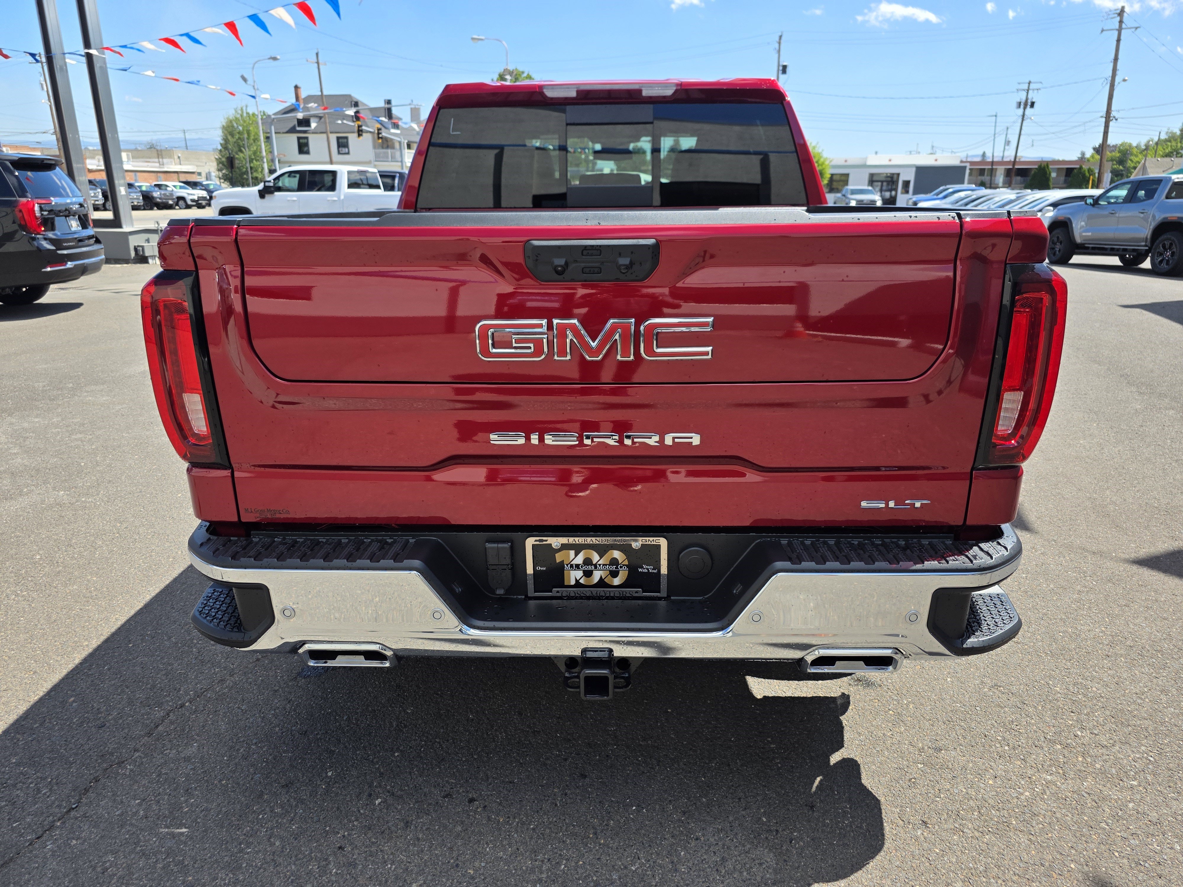 New 2026 GMC Sierra 1500 SLT w/ SLT Convenience Package image 7