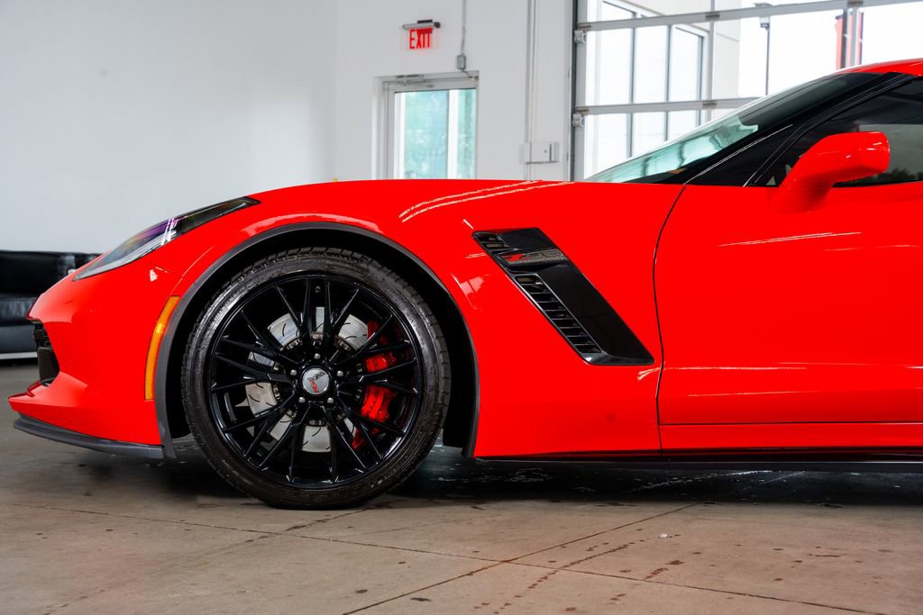 Used 2018 Chevrolet Corvette Z06 RWD image 23