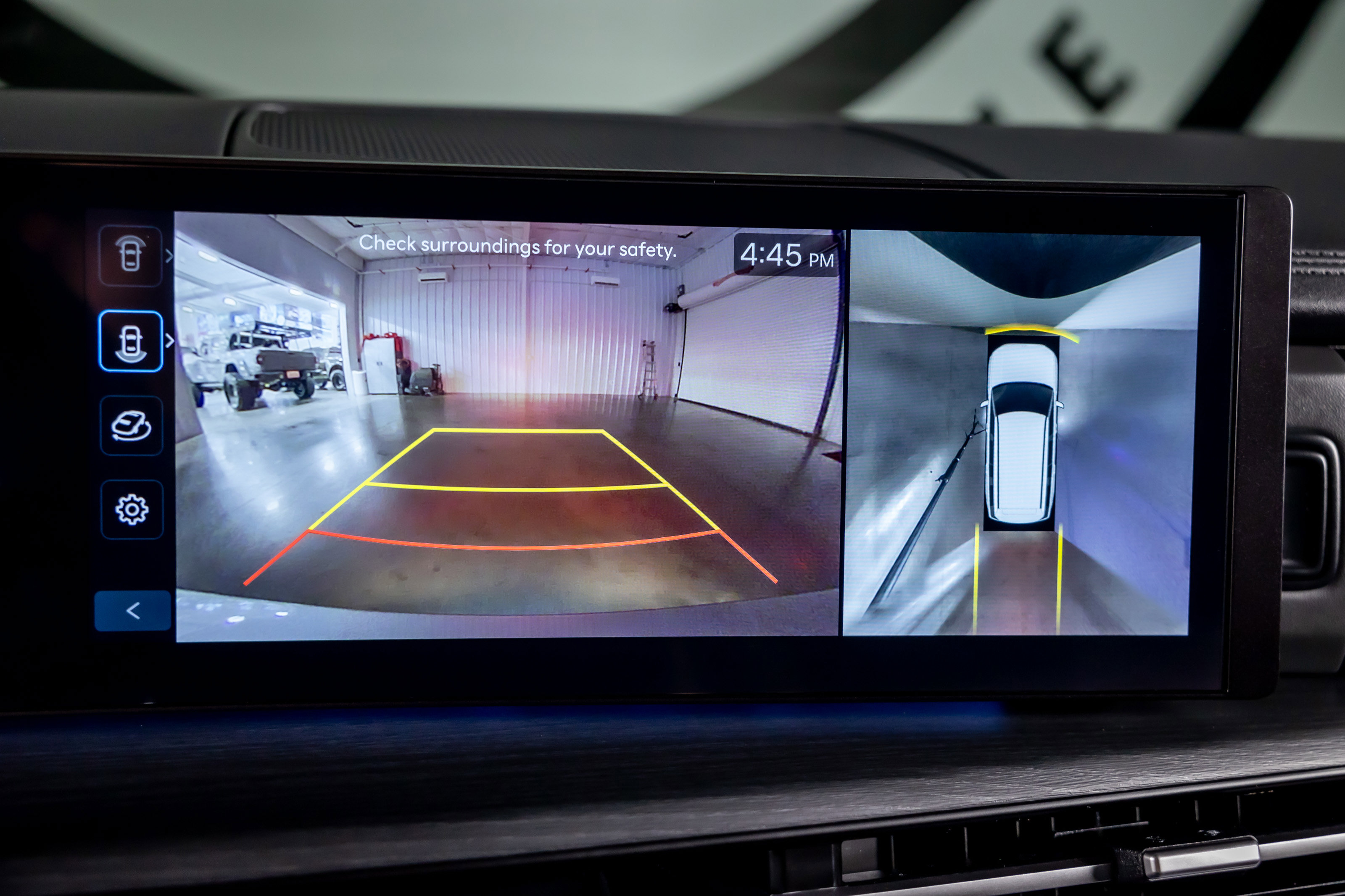 Used 2024 Hyundai Santa Fe Limited image 11