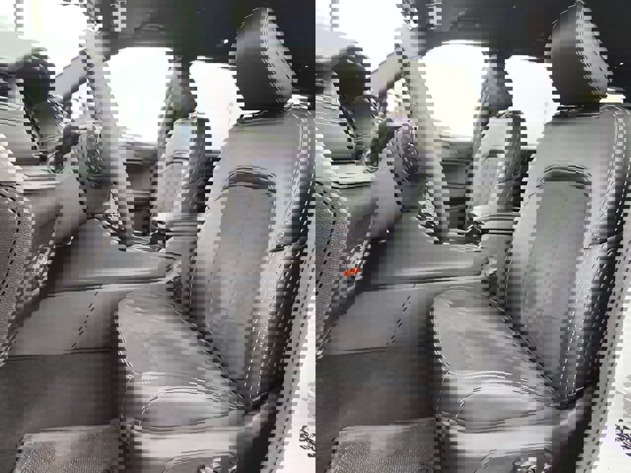 Used 2025 Jeep Grand Cherokee L Laredo image 16