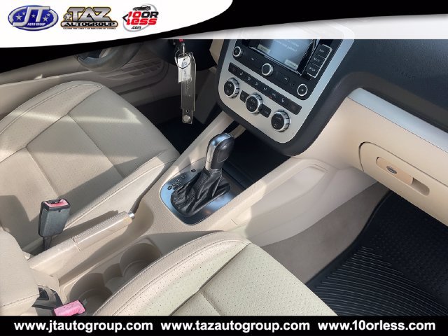 Used 2014 Volkswagen Eos Komfort FWD image 14
