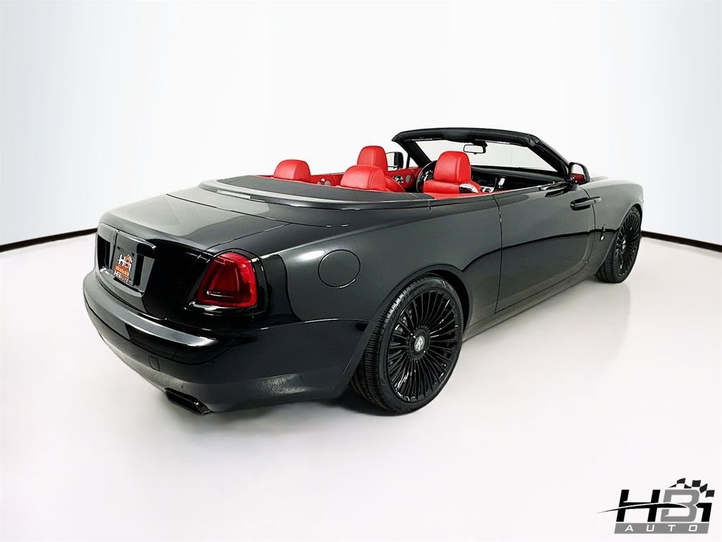 Used 2018 Rolls-Royce Dawn image 24