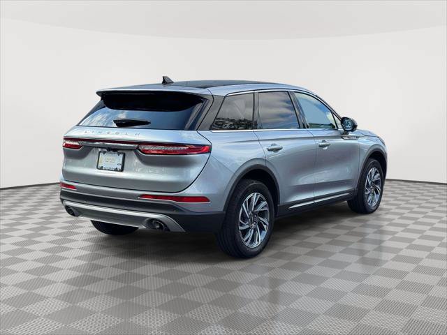 Used 2023 Lincoln Corsair AWD w/ Equipment Group 101A image 7