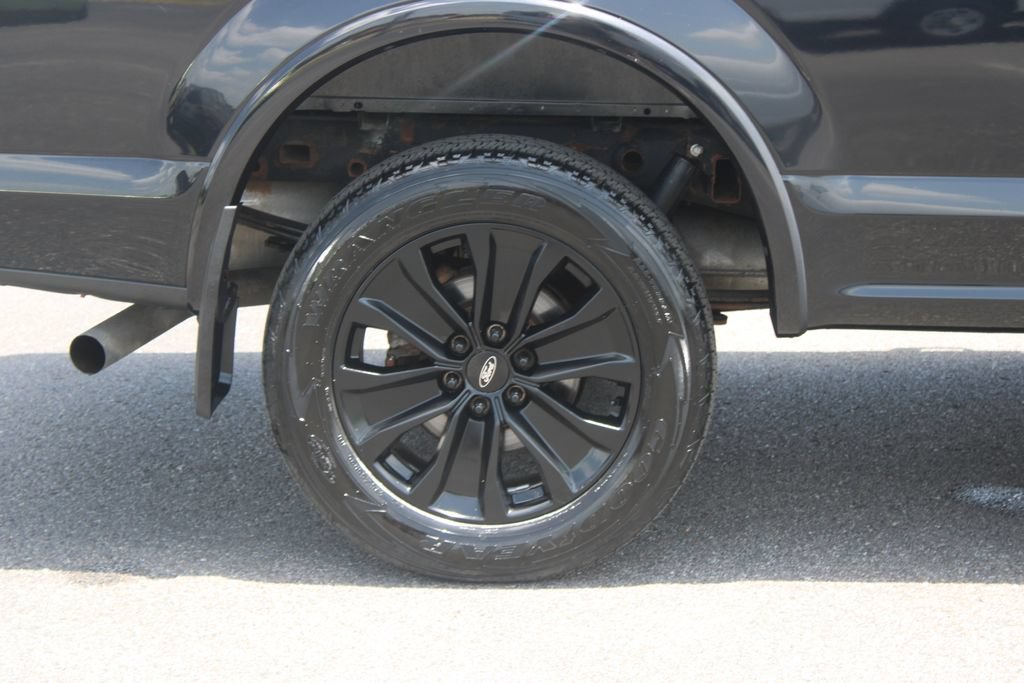 Used 2020 Ford F150 XLT w/ Equipment Group 302A Luxury AWD/4WD image 13