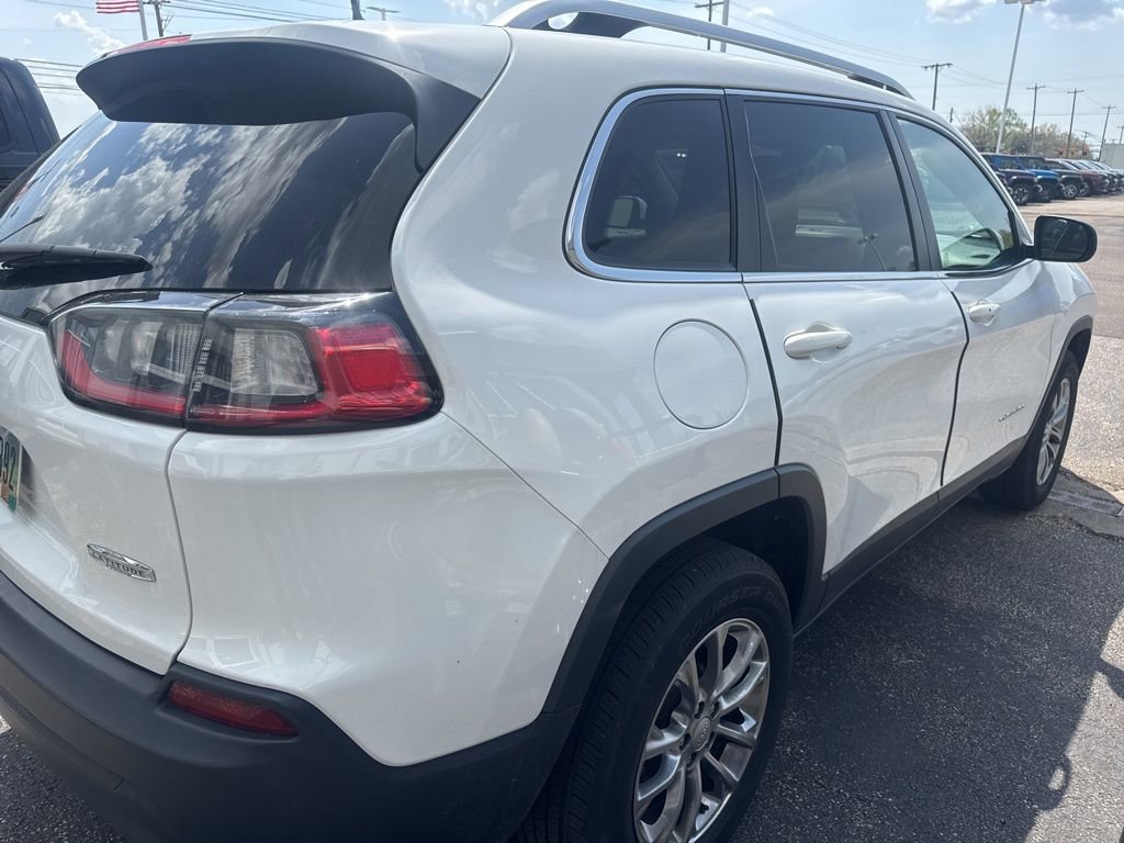 Used 2019 Jeep Cherokee Latitude Plus w/ Comfort/Convenience Group AWD/4WD image 11