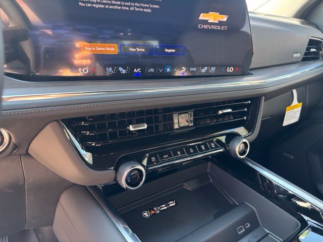 New 2026 Chevrolet Tahoe High Country w/ Sun And Tow Package AWD/4WD image 24