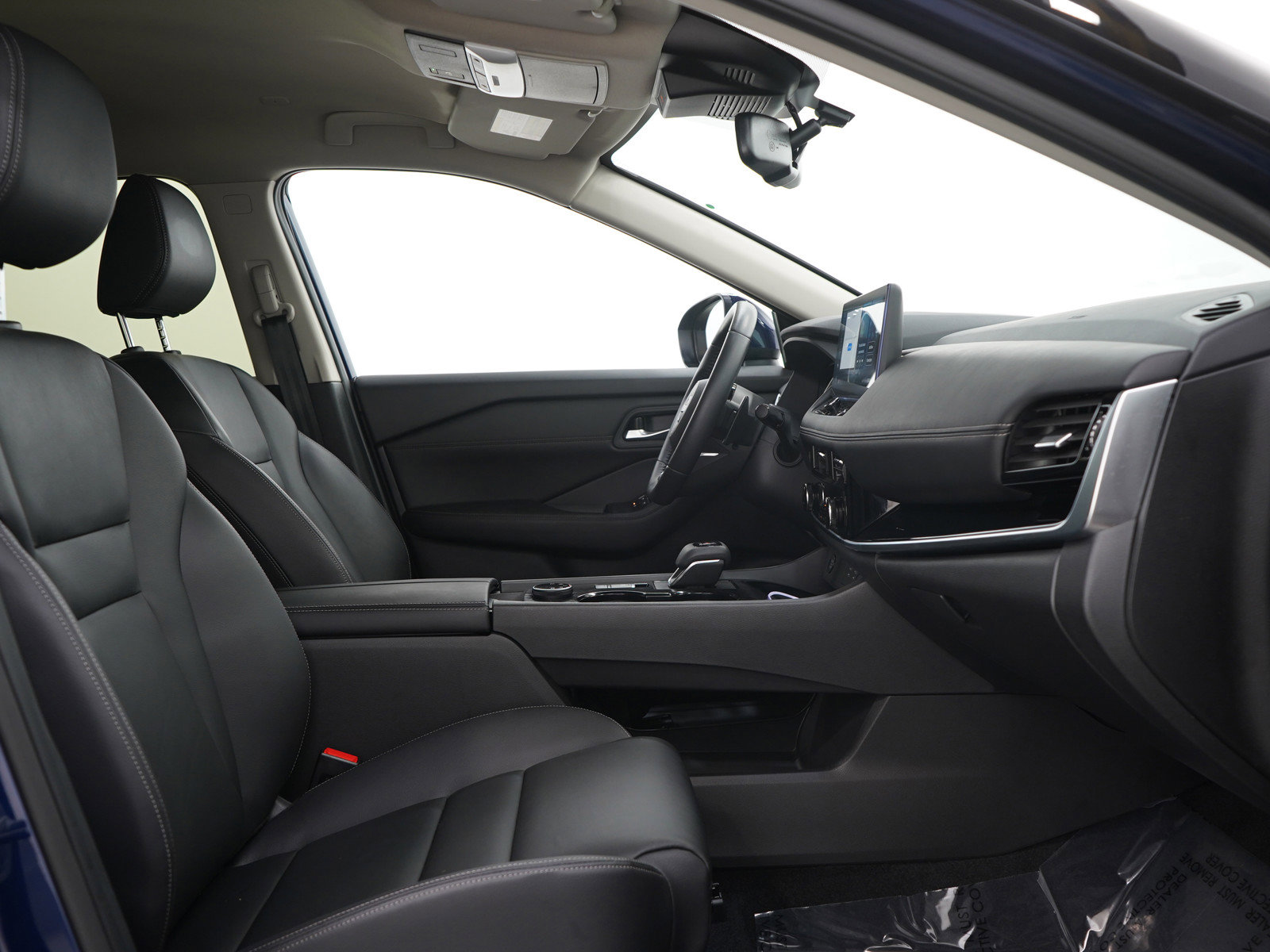 Used 2024 Nissan Rogue SL image 13