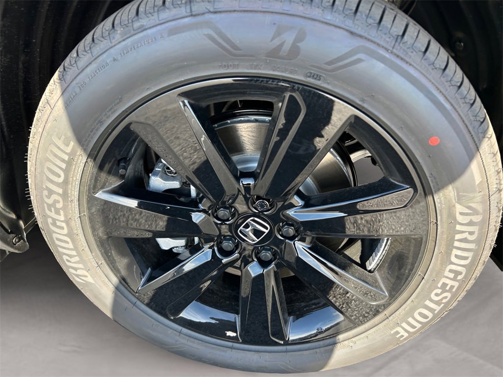 New 2025 Honda Pilot Black Edition image 14