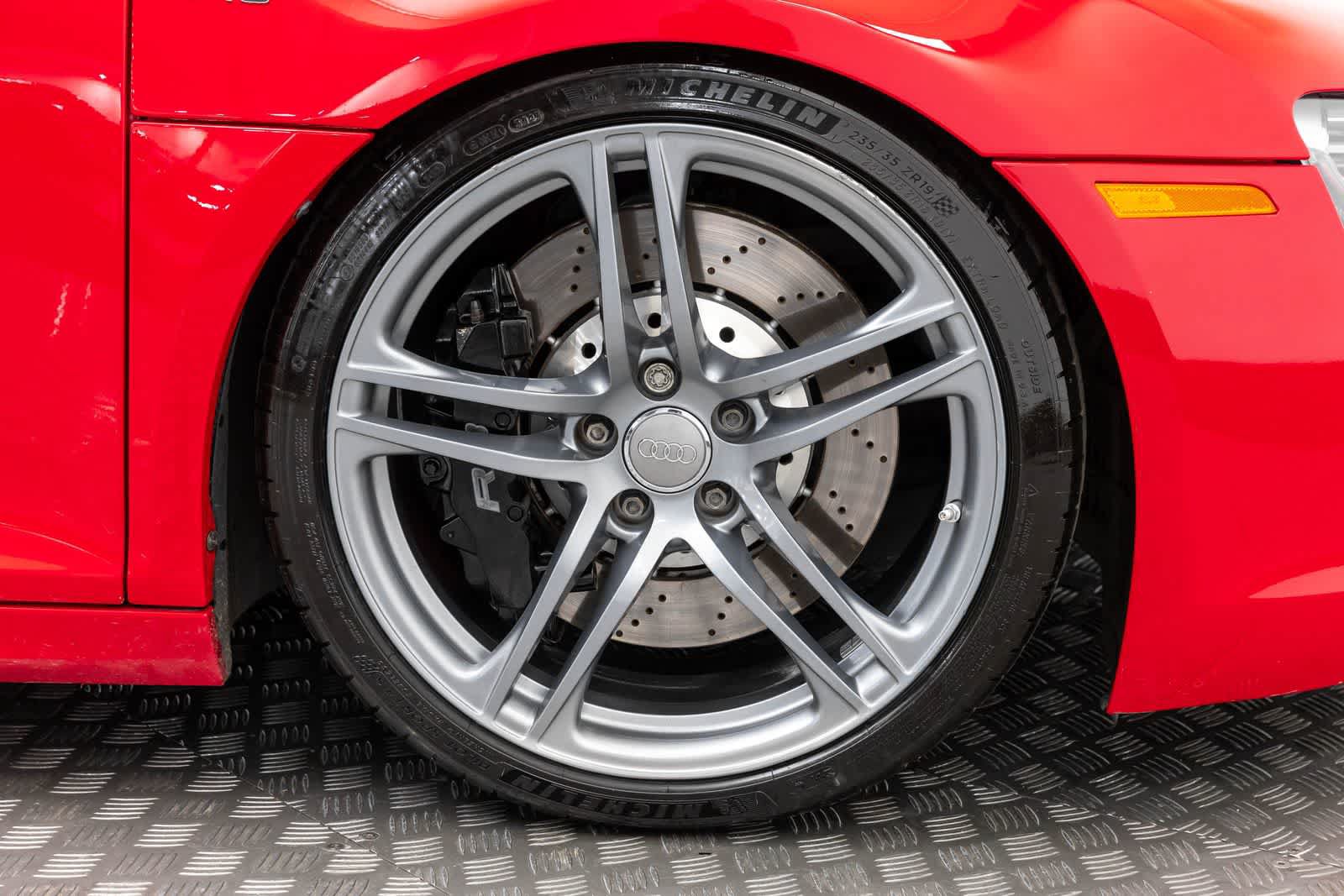 Used 2011 Audi R8 V10 AWD/4WD image 48