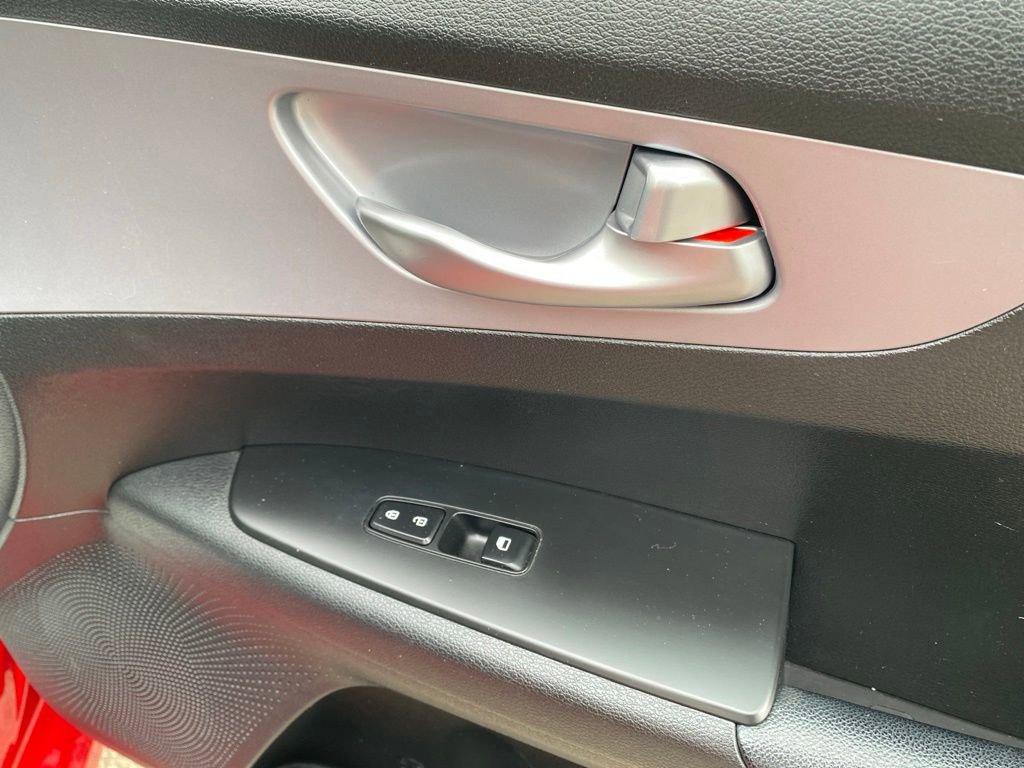 Certified 2023 Kia Forte LXS w/ LXS Technology Package FWD image 12