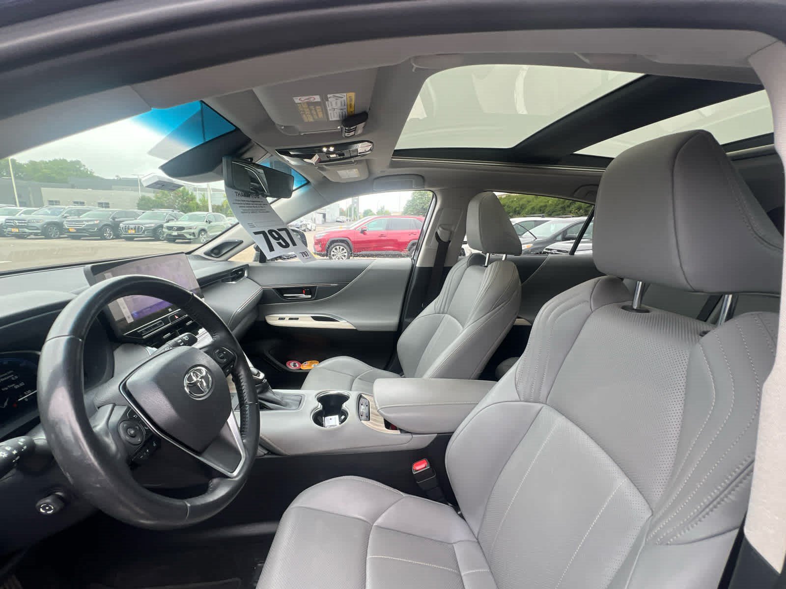 Used 2023 Toyota Venza Limited AWD/4WD image 15