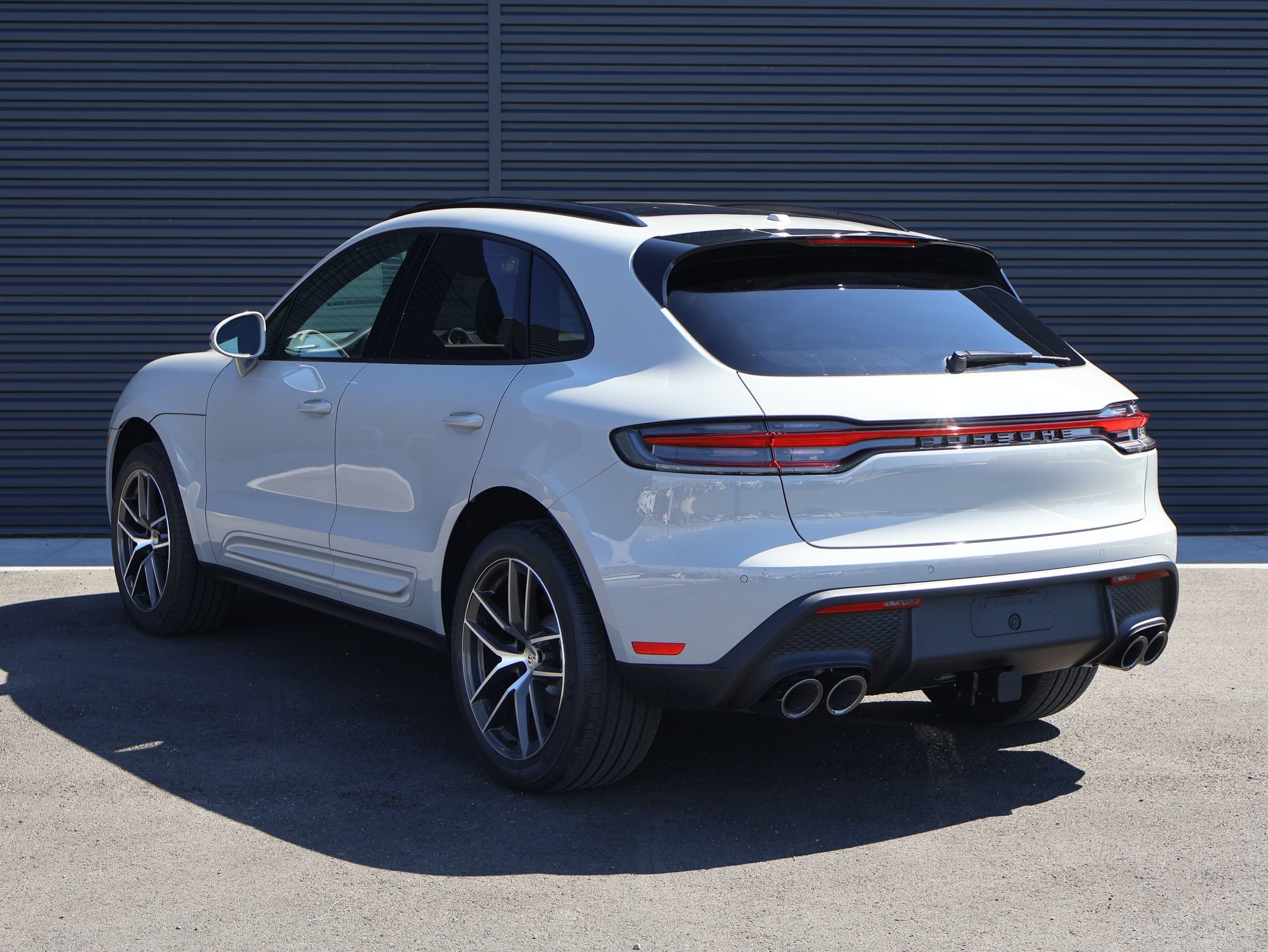 New 2026 Porsche Macan AWD/4WD image 3