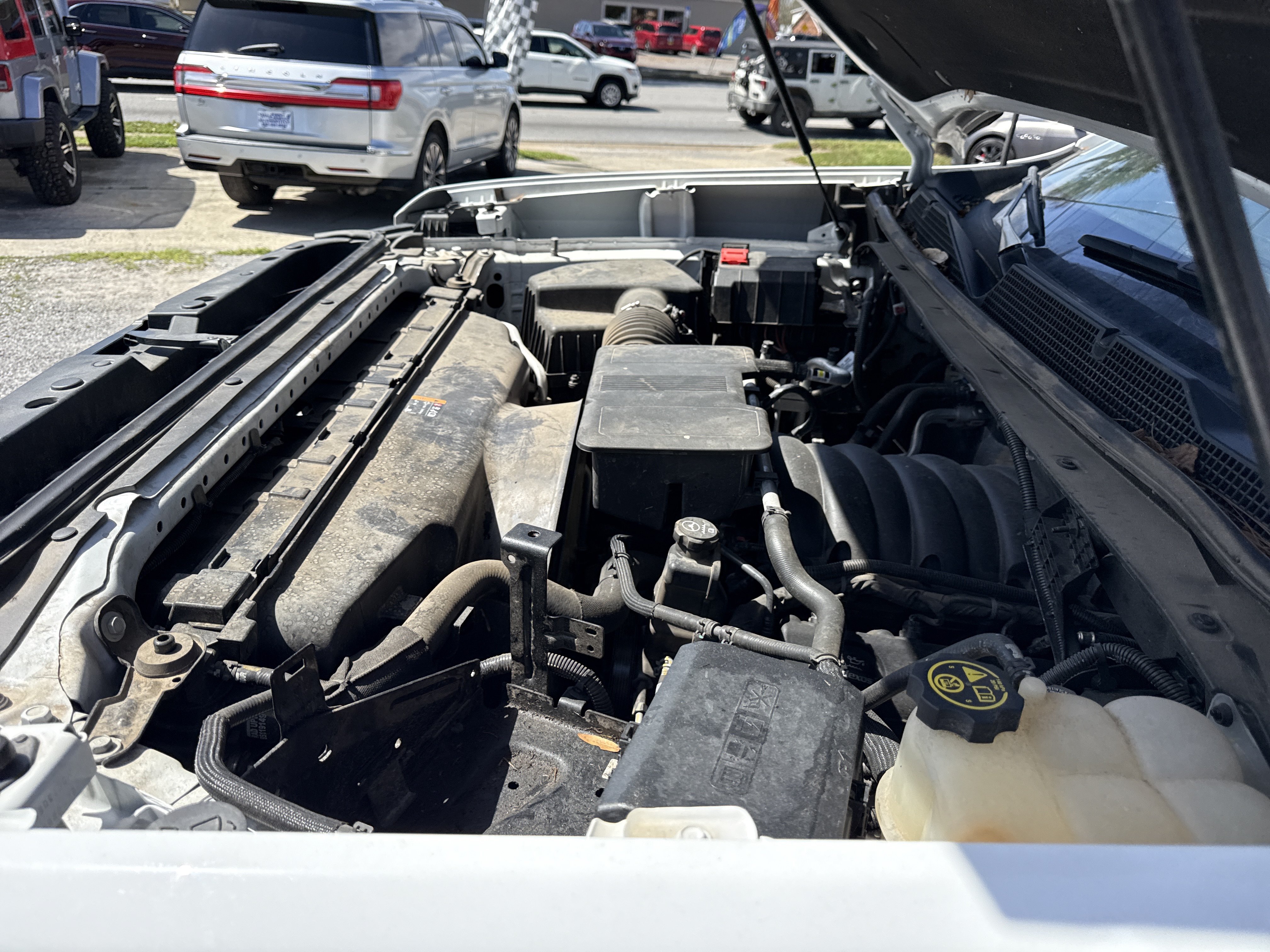Used 2024 Chevrolet Silverado 2500 Custom w/ Custom Value Package image 31