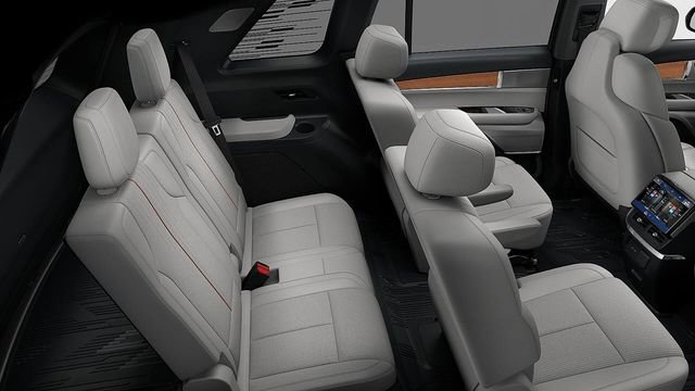 New 2026 Cadillac Vistiq Sport w/ LPO, Floor Liner Package image 37