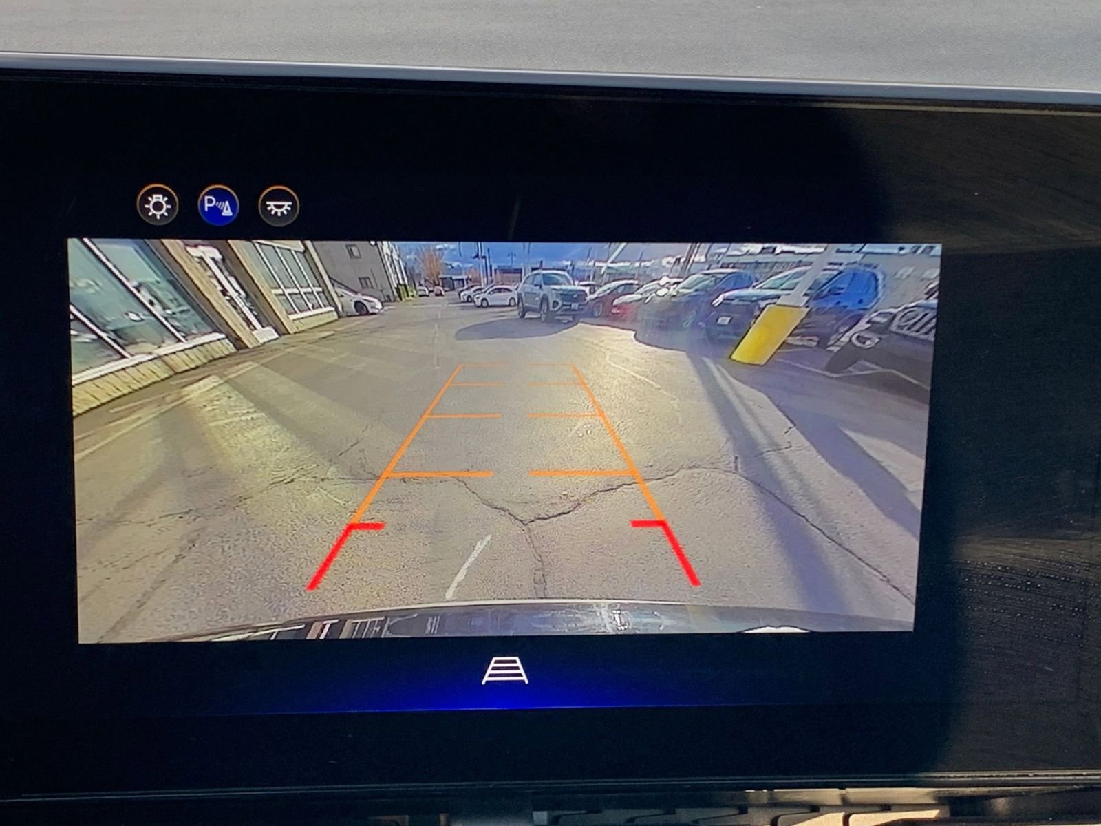 Used 2025 Chevrolet Equinox LT image 17