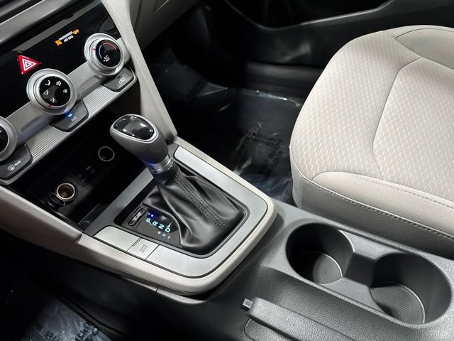 Used 2019 Hyundai Elantra SE FWD image 19